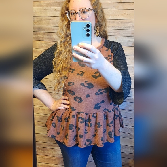 Beautiful New Rust Animal Print Peplum Top - Picture 1 of 5